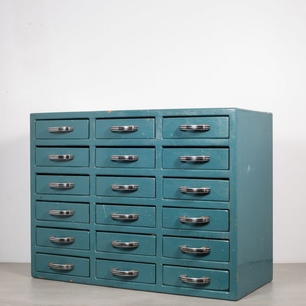 antique-machinist-chest-silver