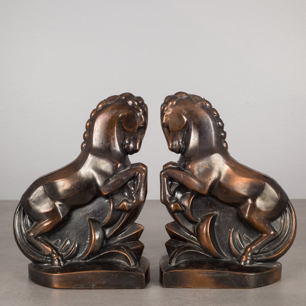 art-deco-trojan-horse-bookends