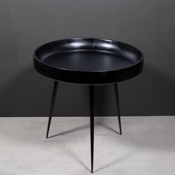 Medium Bowl Side Table in Black by Mater