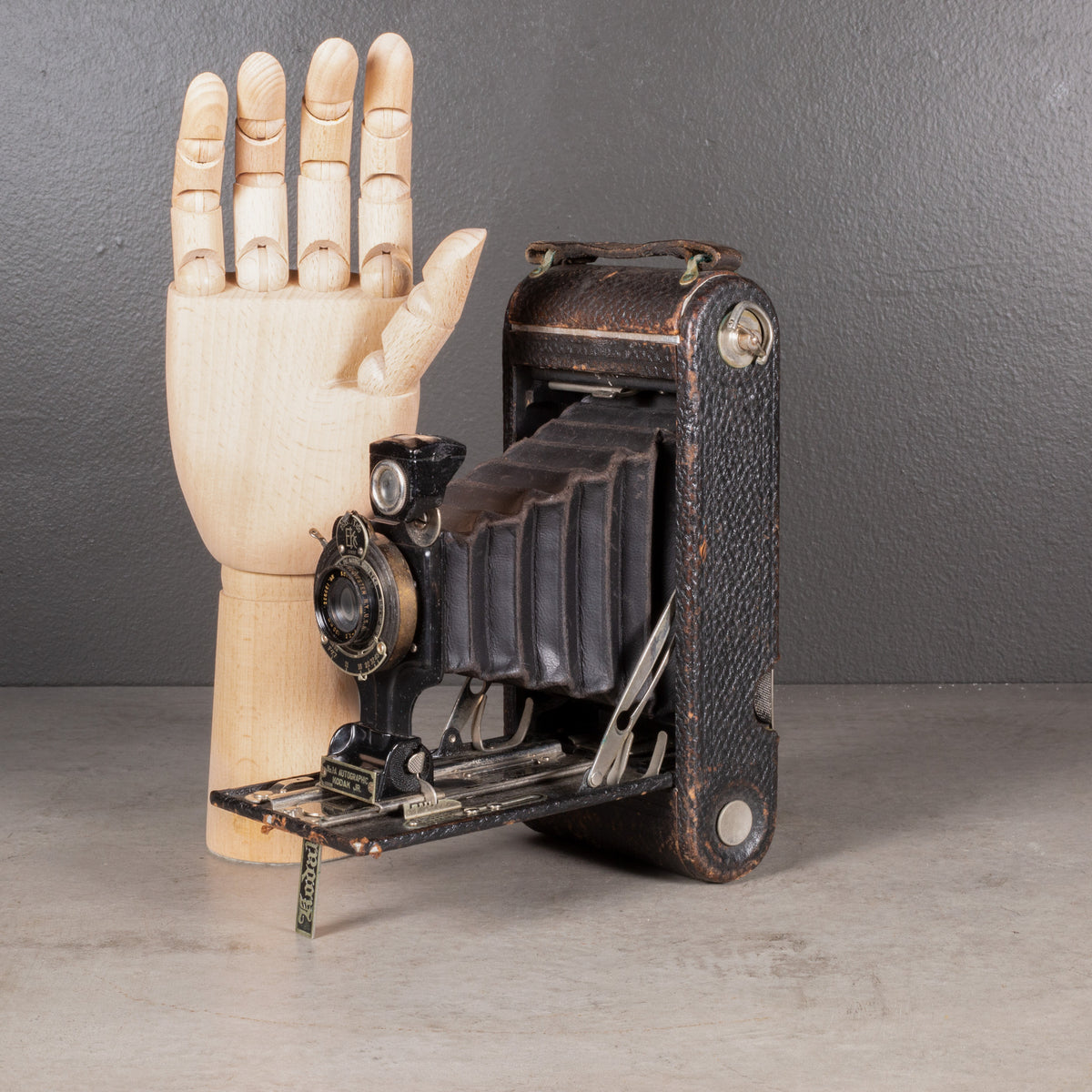 Kodak-no.1-folding-camera-