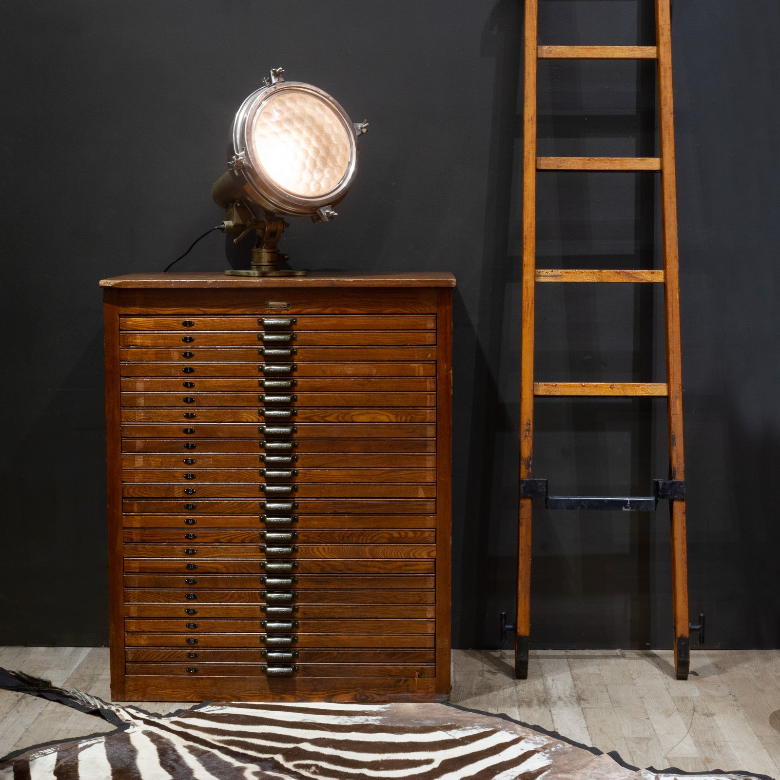 Antique Hamilton Industrial Typesetter's 24 Drawer Cabinet c.1920