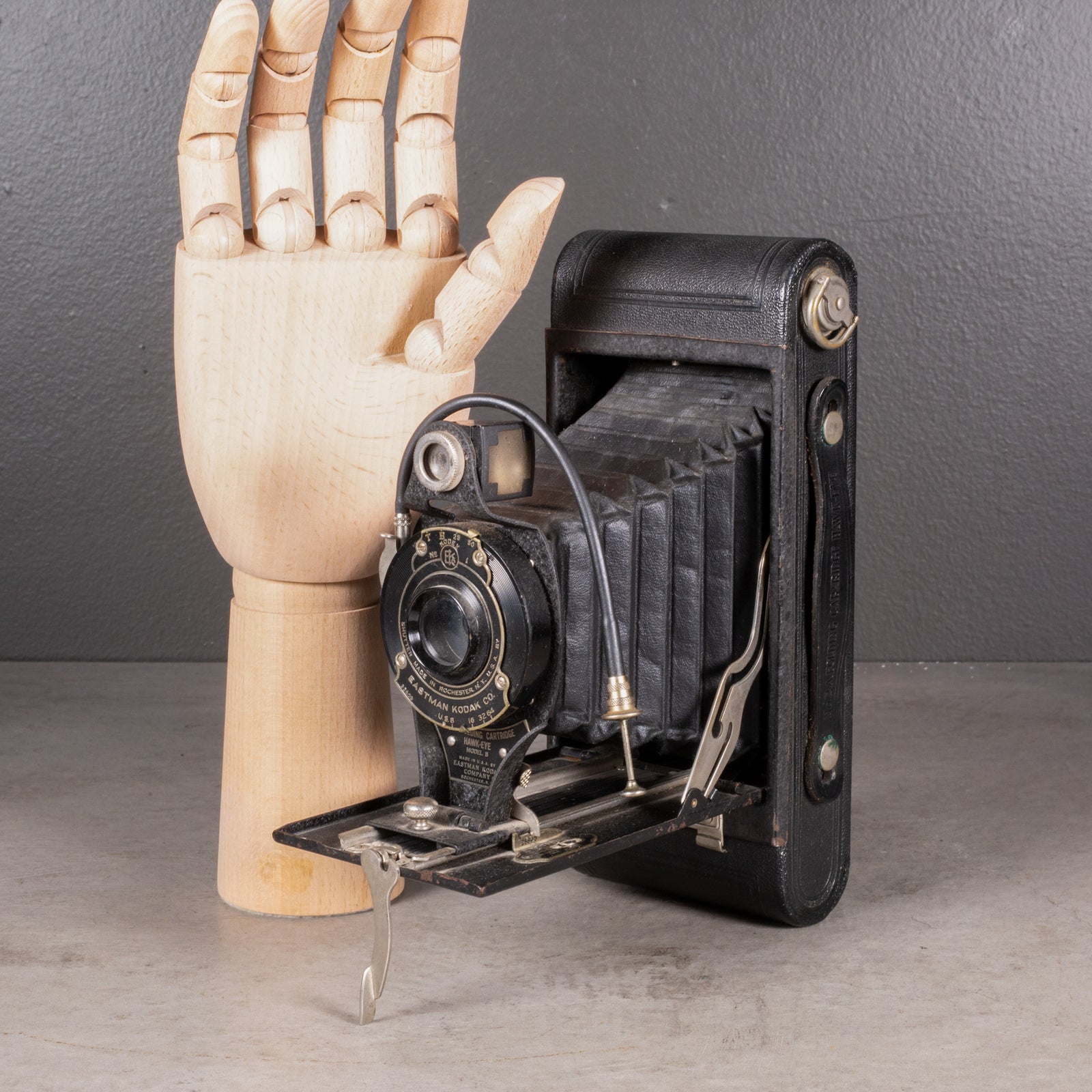 antique-hawk-eye-kodak-folding