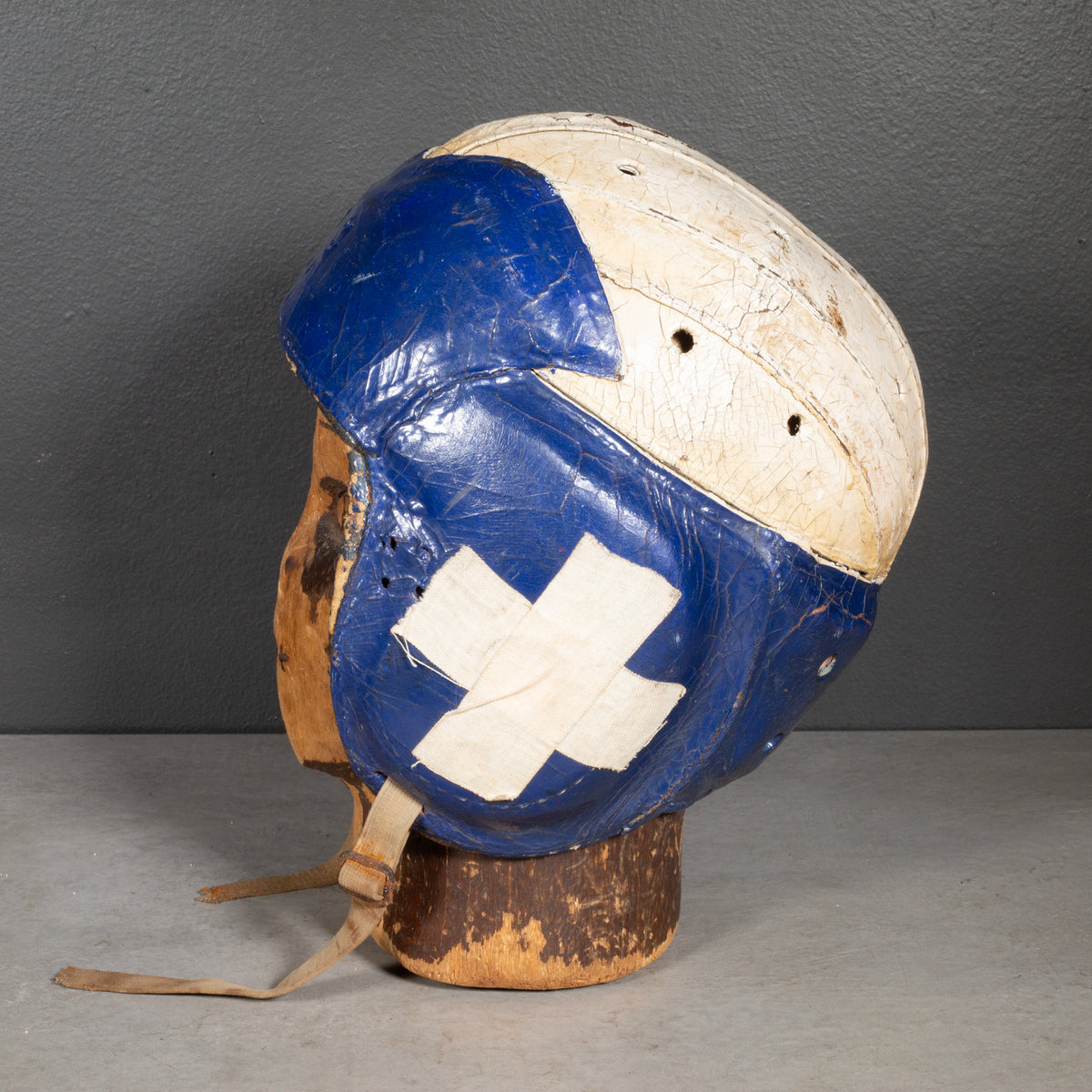 1940 football helmet Vintage Leather c.1940 quantity-options: 25 | 50 | 70 | 85 | 100 | 150 Color:Native Shiner Complete on the inside Shop Best Motorcycle Helmets