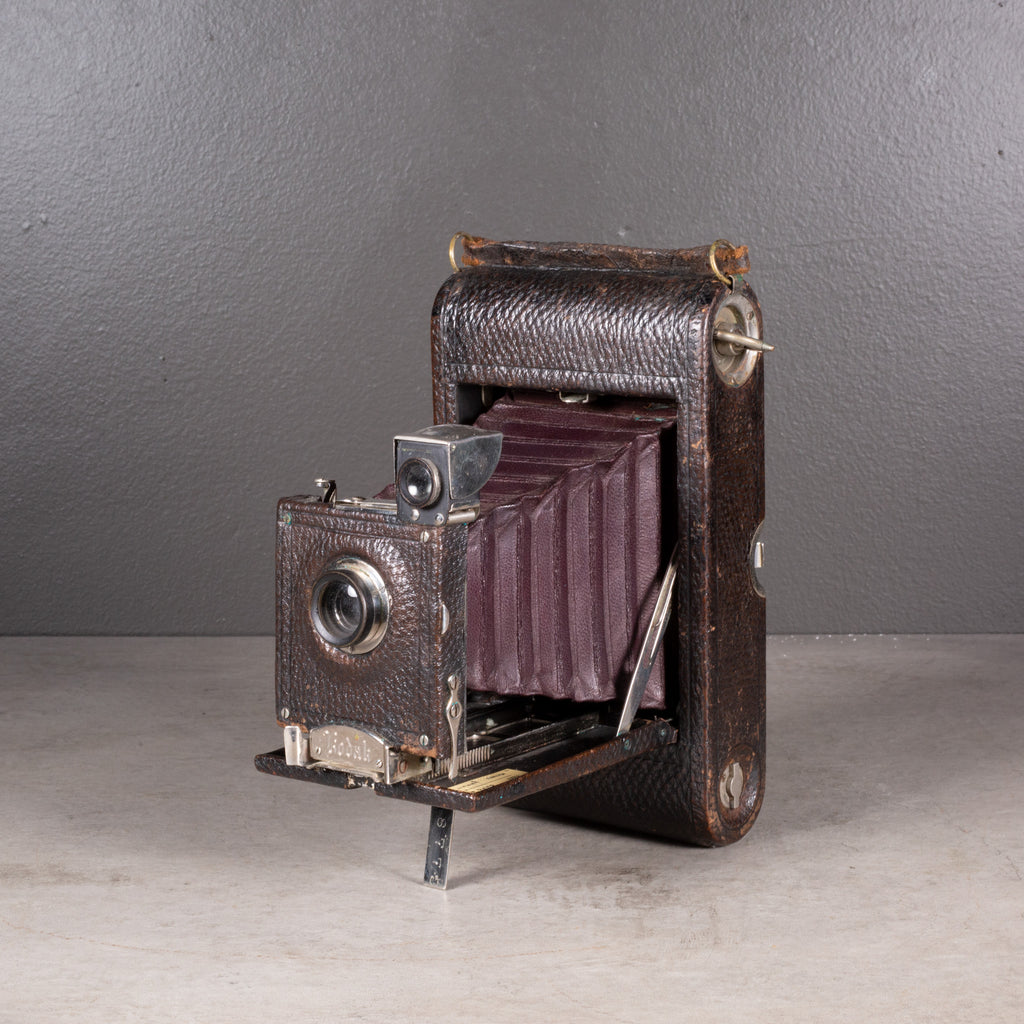 Eastman Kodak No. 3-A folding pocket outlet camera Model C