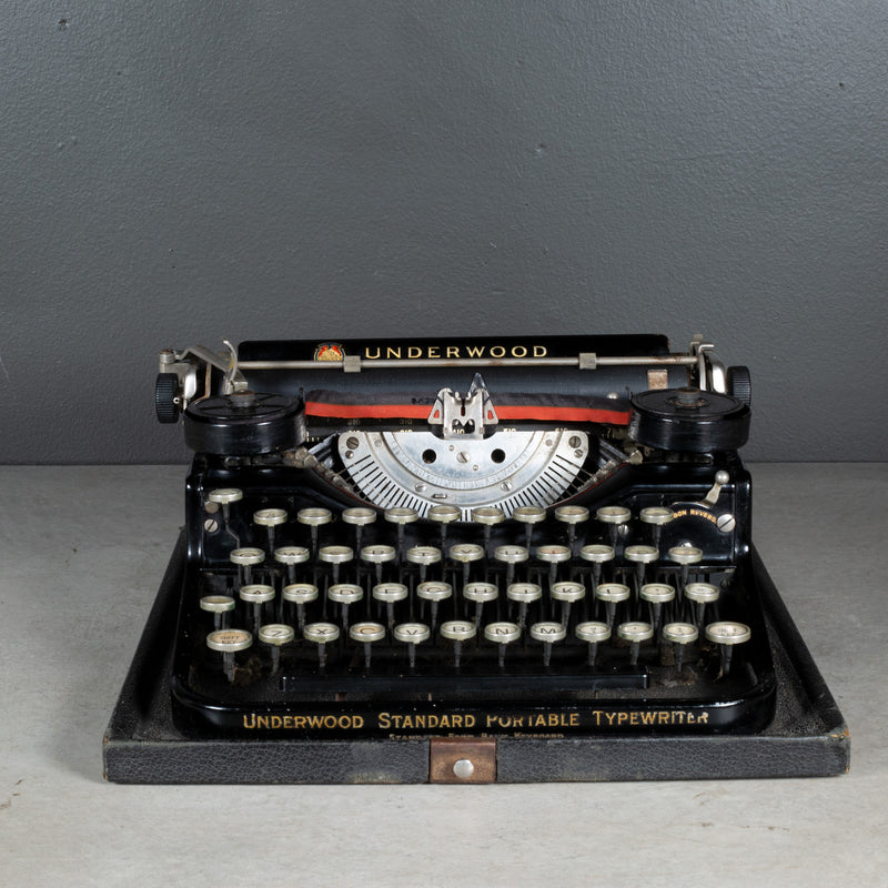 Antique Underwood Standard Four Bank Portable Typewriter c.1927