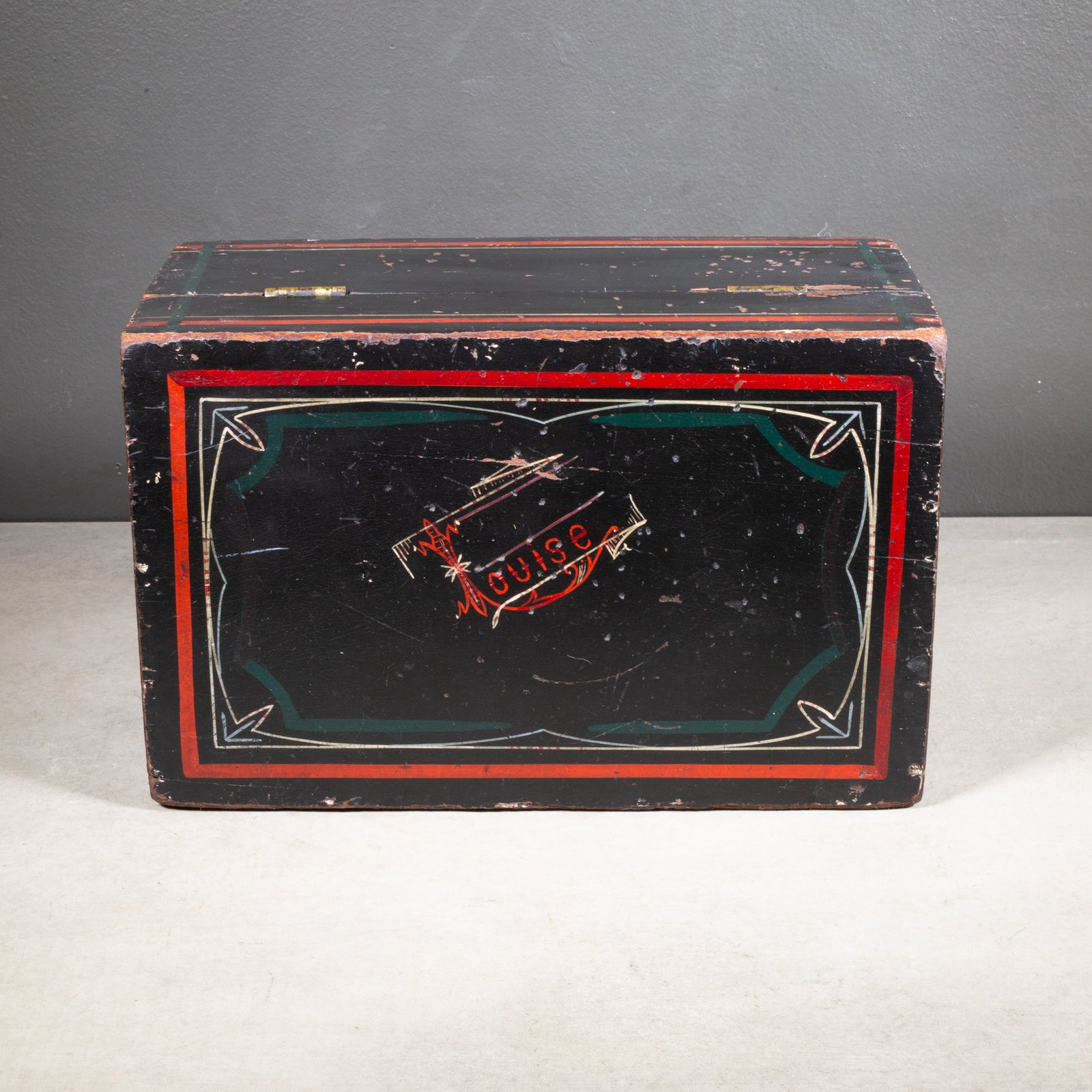 antique-wooden-box-humidor-