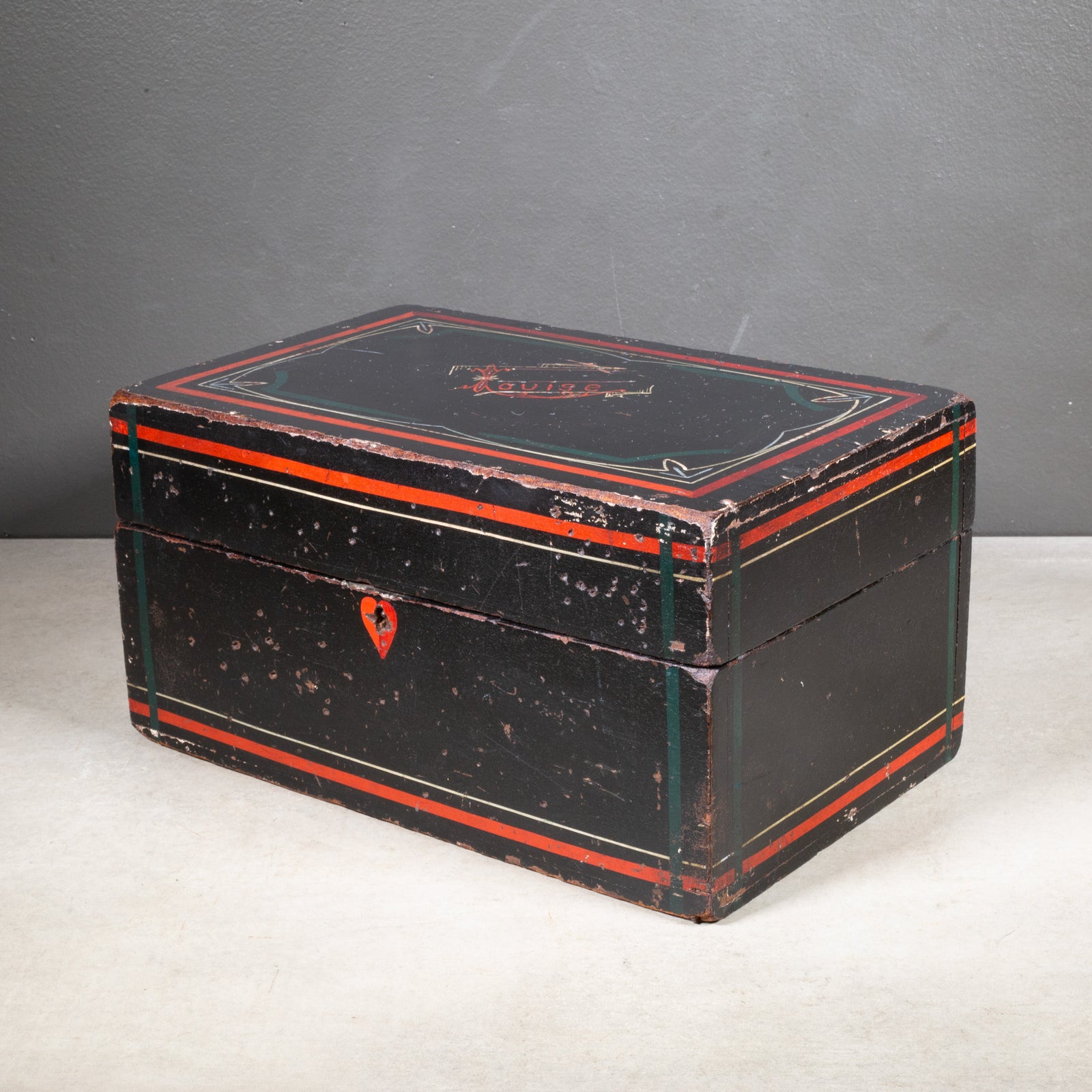 antique-wooden-box-humidor-