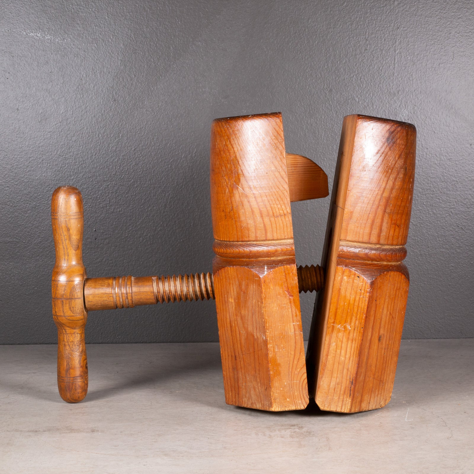 antique-wooden-hat-stretcher-  display picture 3