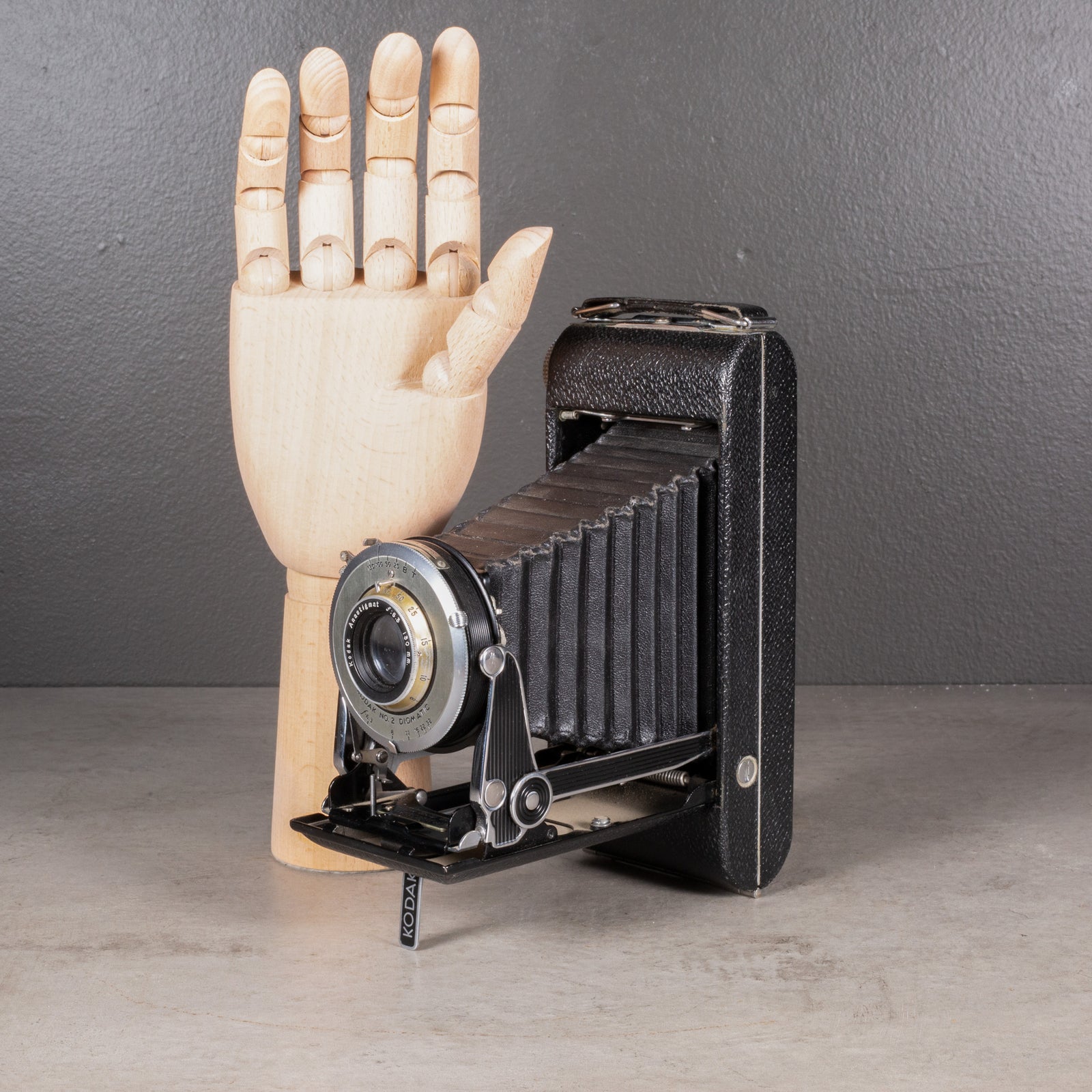 フィルムカメラ Eastman Kodak Folding Camera Folding Camera by Kodak c.1950 – S16 Home