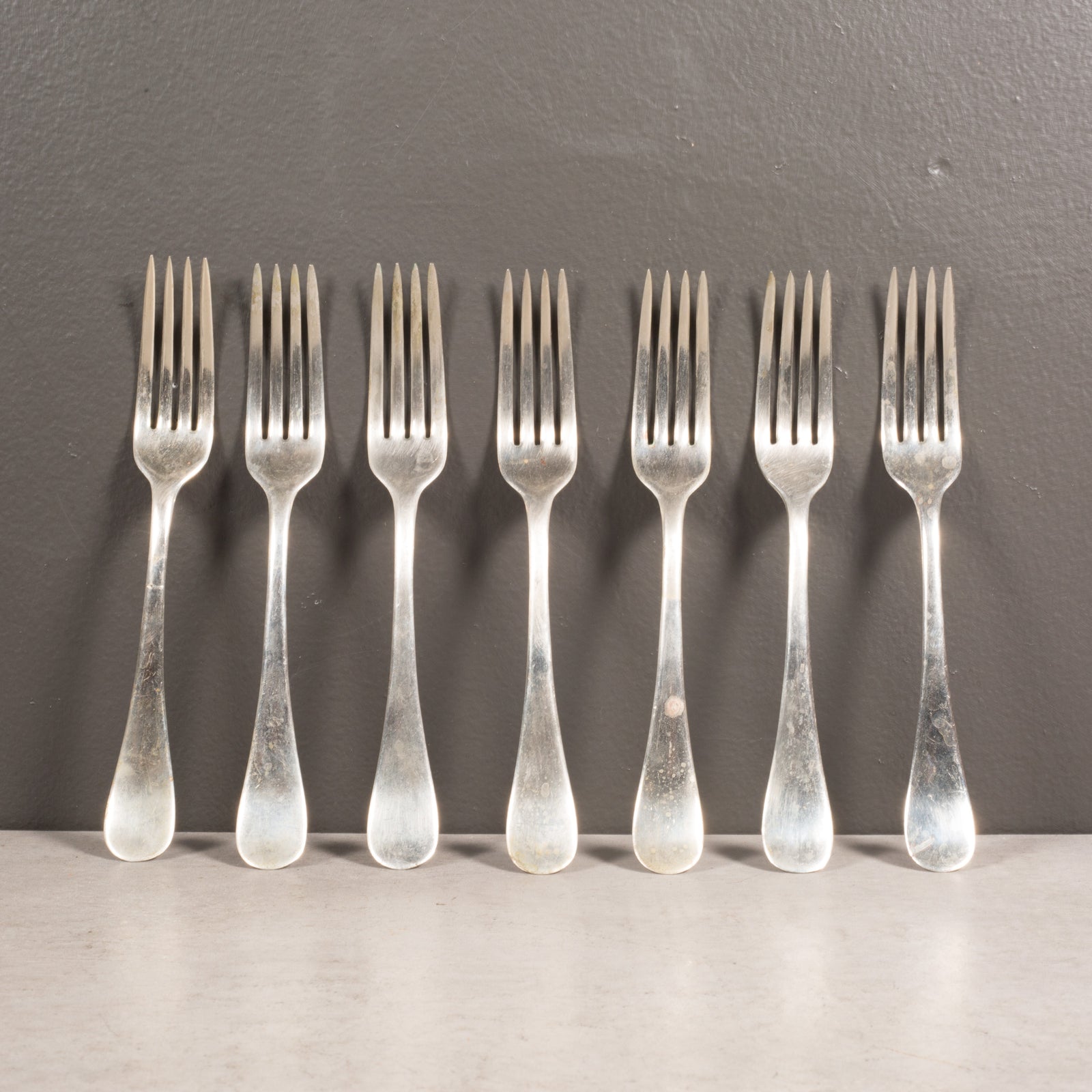 early-20th-century-picnic-set-