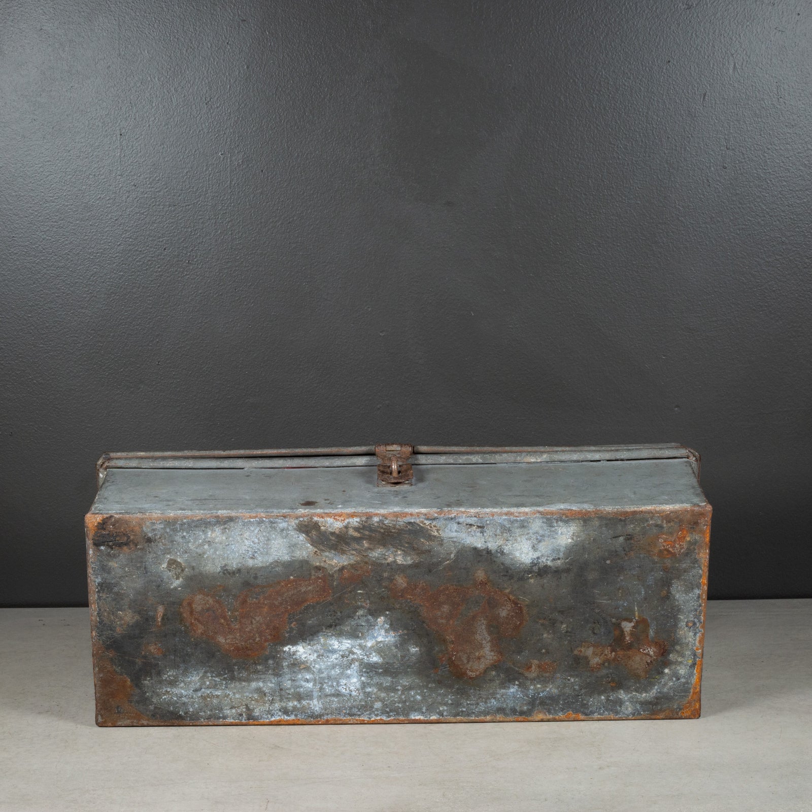 ビンテージ　メタルボックス Early 20th c. Factory Toolbox with Solid Bronze Handle c.1930