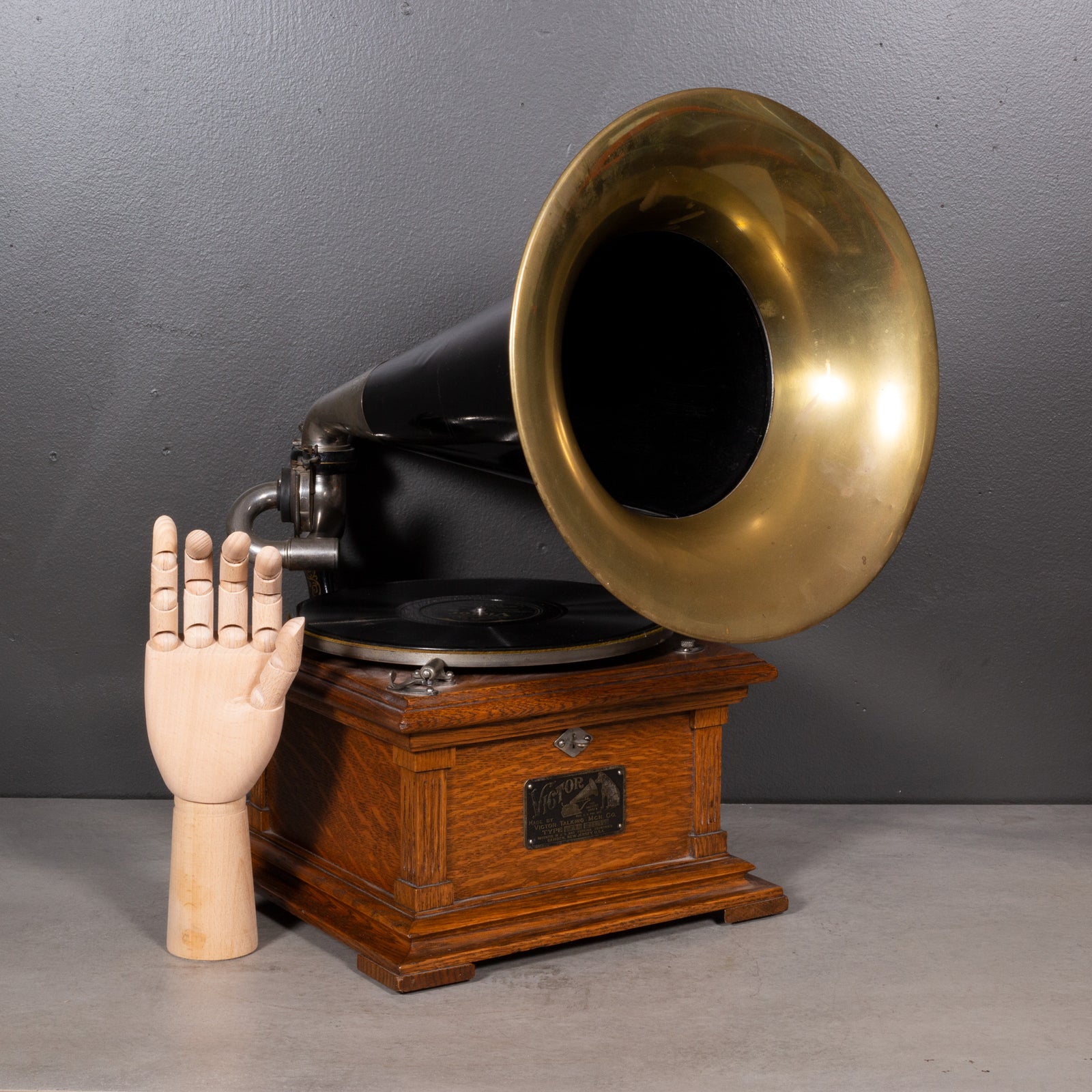 Antique Oak Victor Gramophone Talking Machine c.1910 | S16 Home