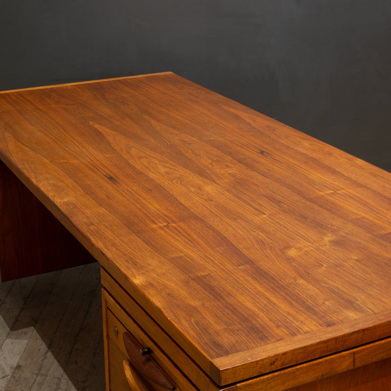Mid-century Walnut Executive Desk by Jens Risom for Jen Risom Designs c.1950