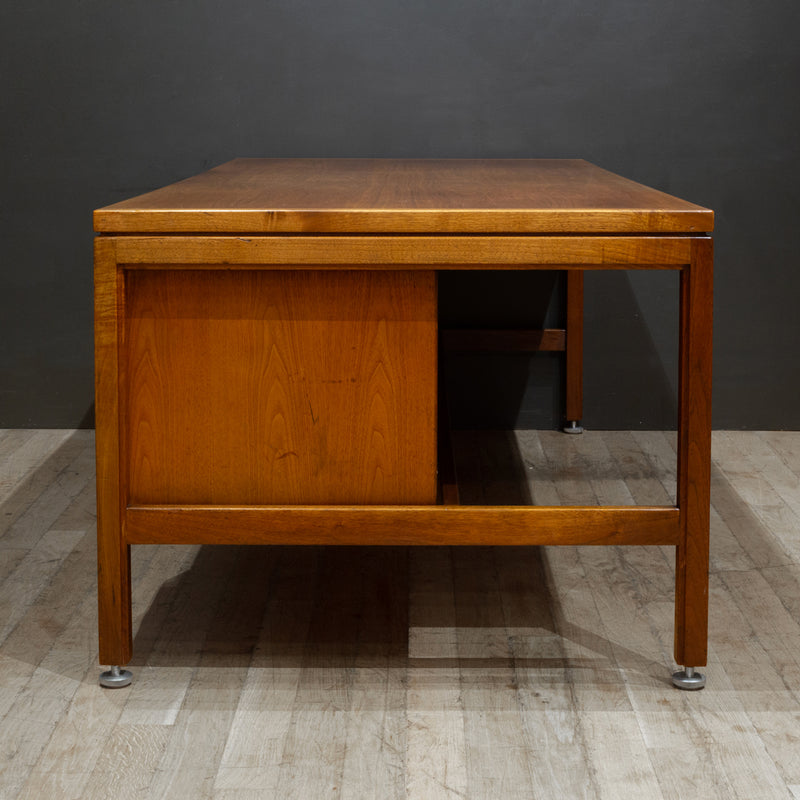 Mid-century Executive Desk by Jens Risom for Risom Designs c.1950