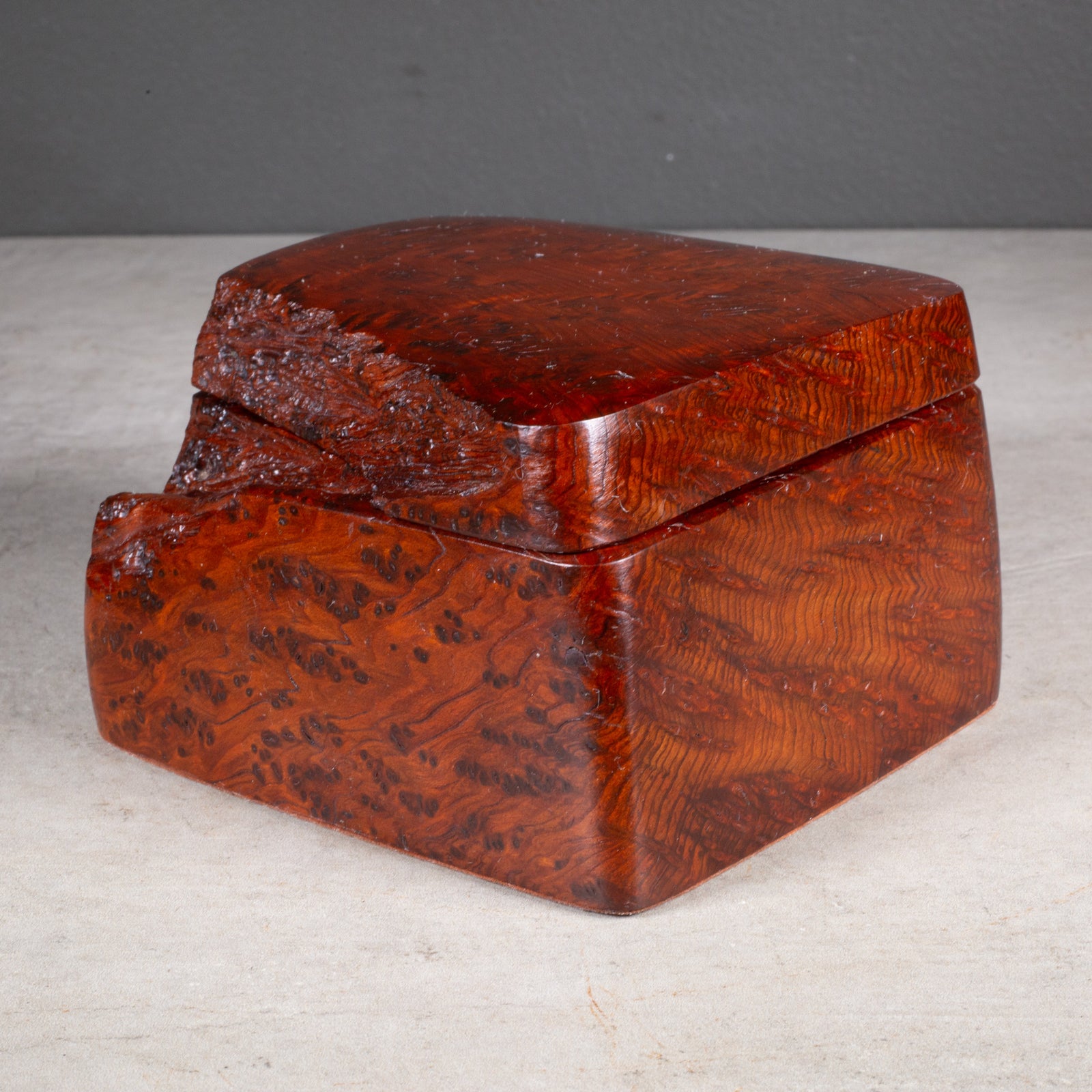 ミッドセンチュリー　スクエアボックス　　赤　モダン　木製 Mid-century Redwood Burl Wooden Box c.1970 | S16 Home