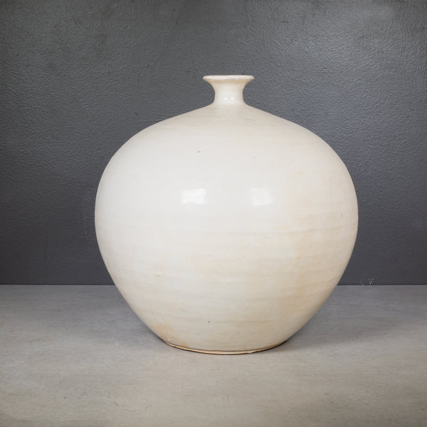 White Ceramic Milk Pottery