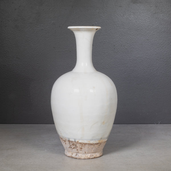 White Ceramic Long Neck Milk Pottery