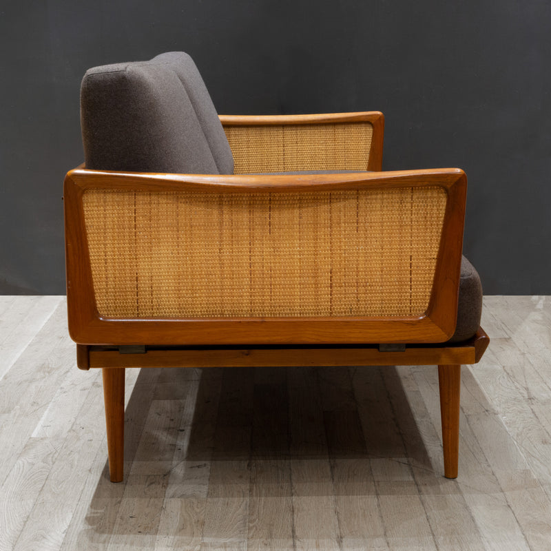 Peter Hvidt & Orla Mølgaard-Nielsen, Model FD 451 Daybed for France & Søn, circa 1960