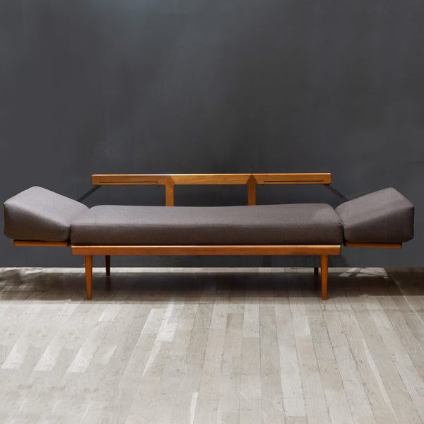 Peter Hvidt & Orla Mølgaard-Nielsen, Model FD 451 Daybed for France & Søn, circa 1960