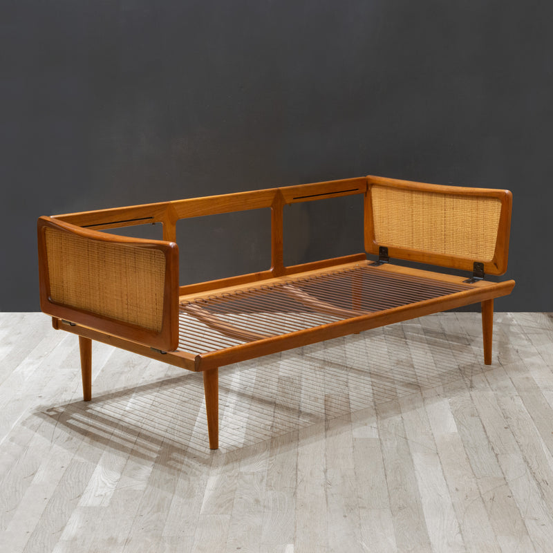 Peter Hvidt & Orla Mølgaard-Nielsen, Model FD 451 Daybed for France & Søn, circa 1960