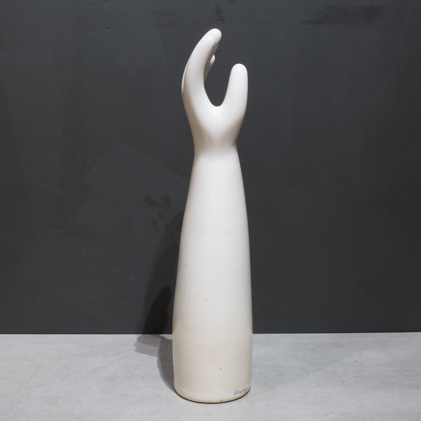 Hand statue フランスアンティーク Glove Mold Vintage Porcelain Glove Mold, White Ceramic Hand Sculpture