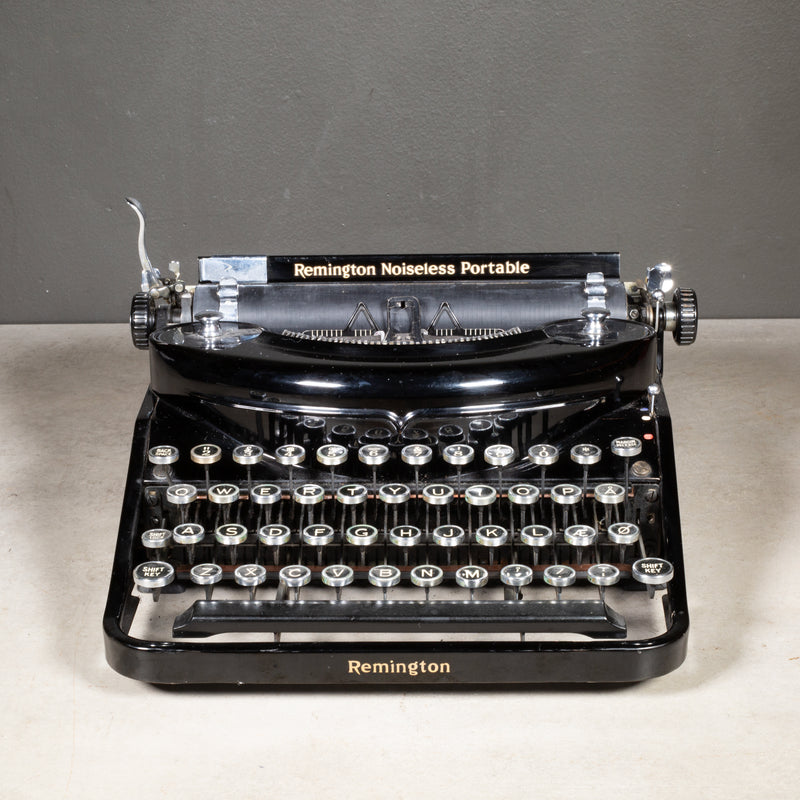 Antique Remington Portable Noiseless Typewriter c.1937