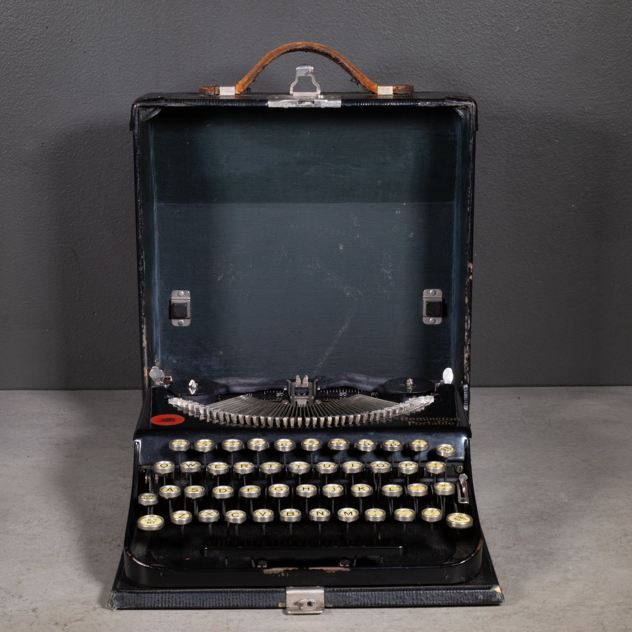 remington-portable-typewriter-