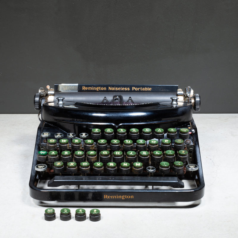 Antique Remington Portable Noiseless Typewriter and Case c.1937