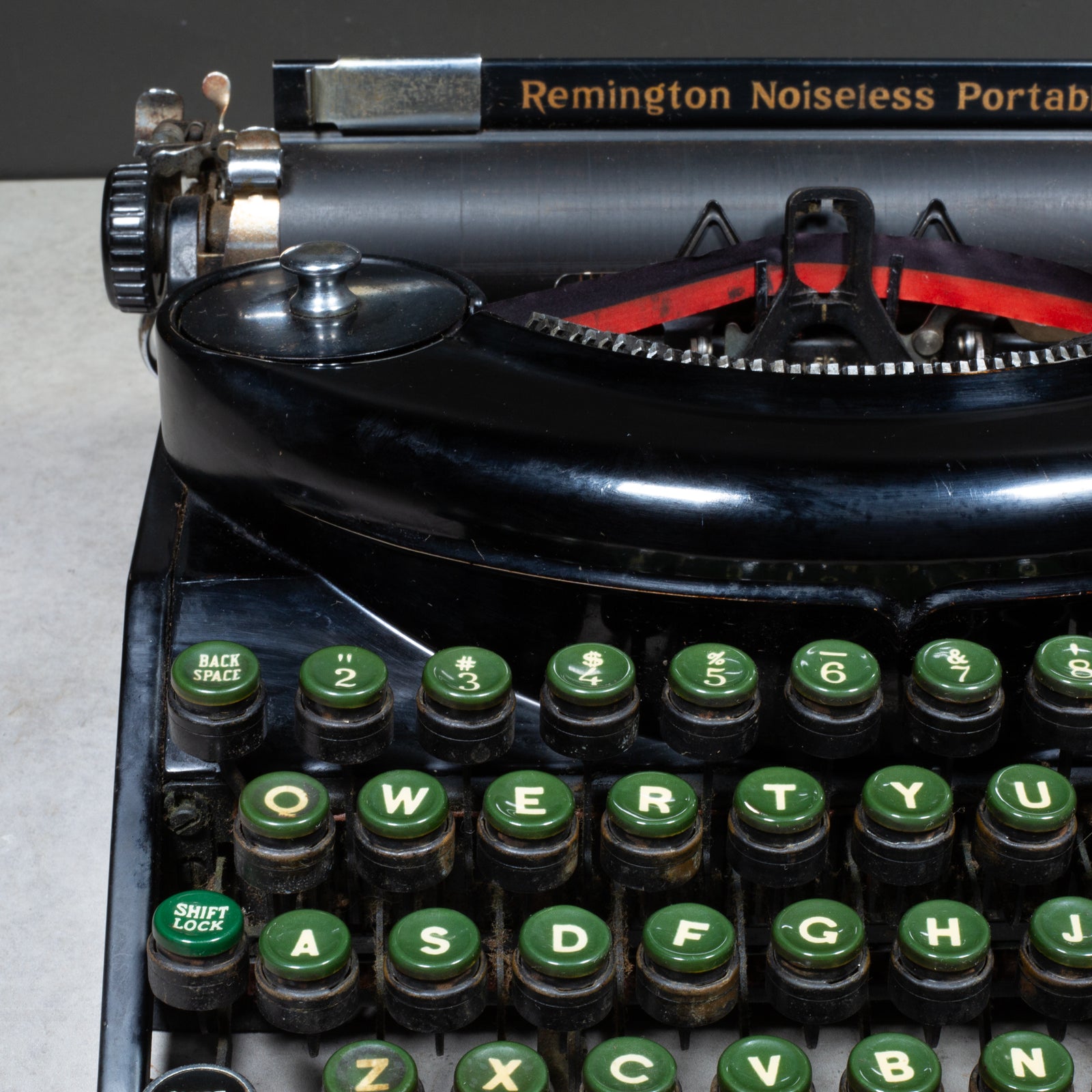 Antique Remington Portable Noiseless Typewriter and Case c.1937