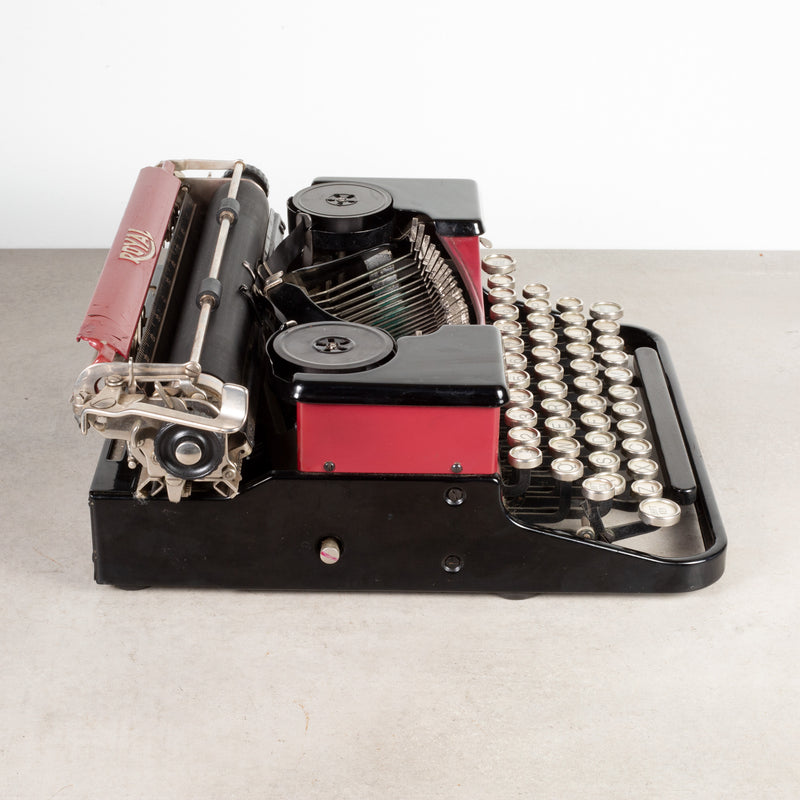Rare Two Tone Royal "P" Portable Typewriter c.1928