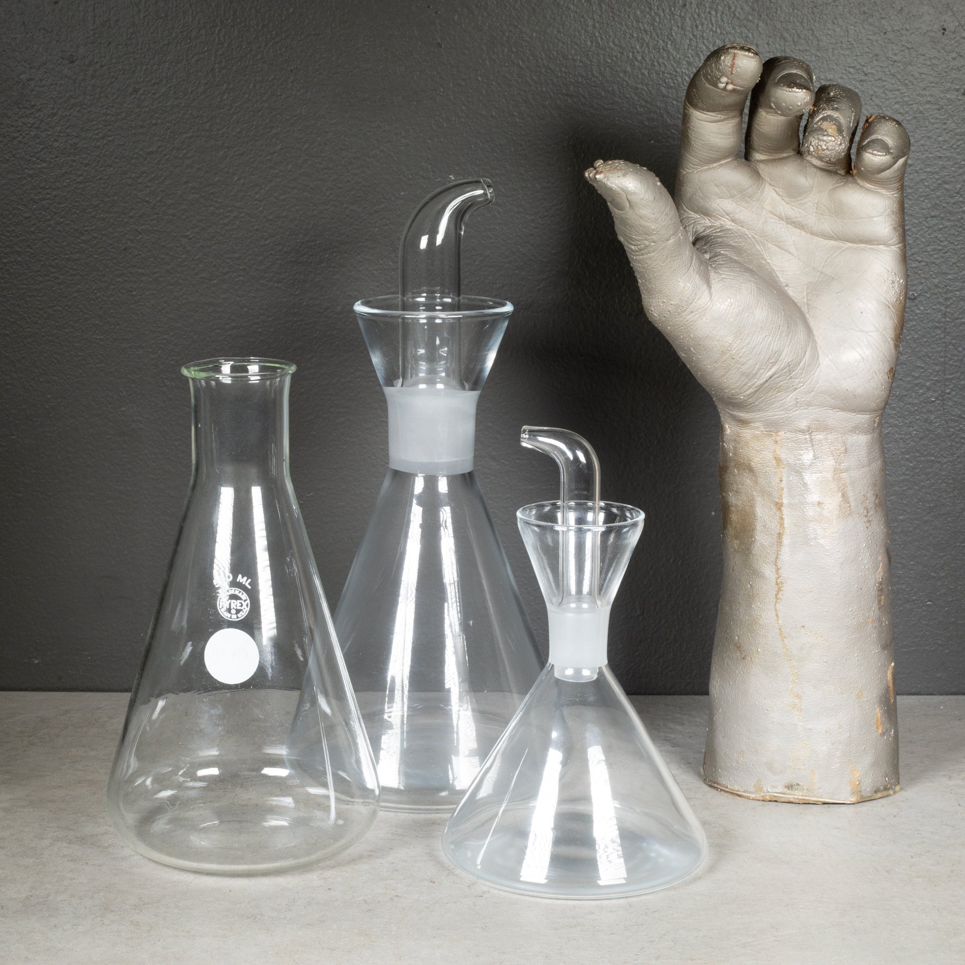 ビンテージ容器4点 Collection of Vintage Lab Glass Decanters | S16 Home