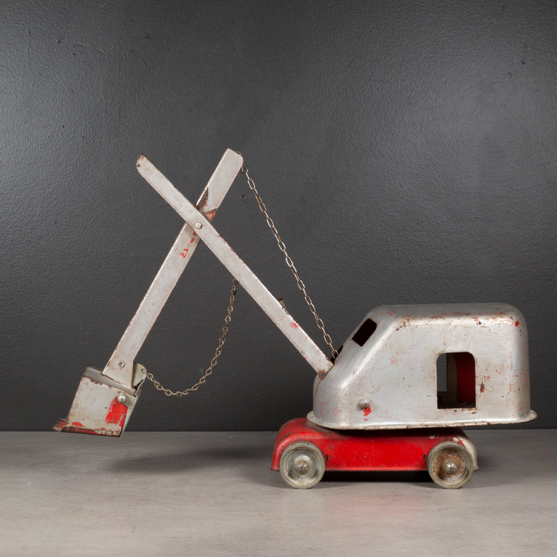 Tonka Red Steam Shovel No. 100, Clam Bucket, c.1950