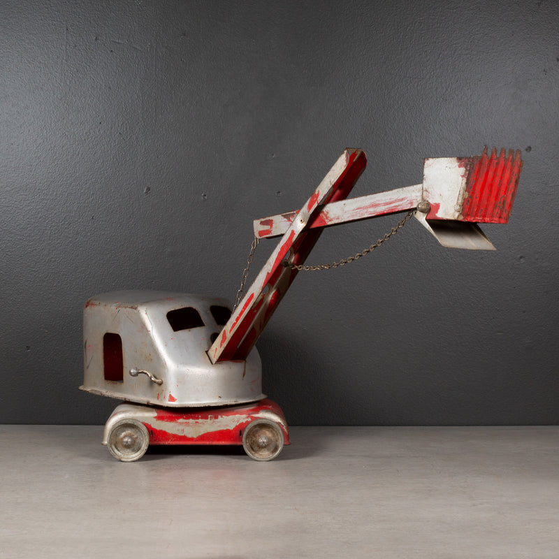 Tonka Red Steam Shovel No. 100, Clam Bucket, c.1950