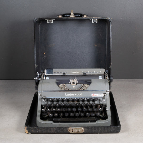 Vintage Underwood Champion Portable Typewriter c.1946