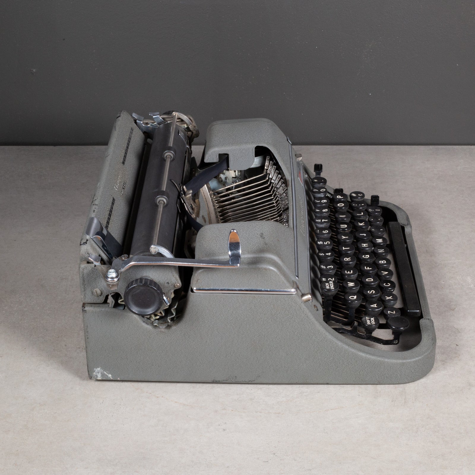 Vintage Underwood Champion Portable Typewriter c.1946 | S16 Home
