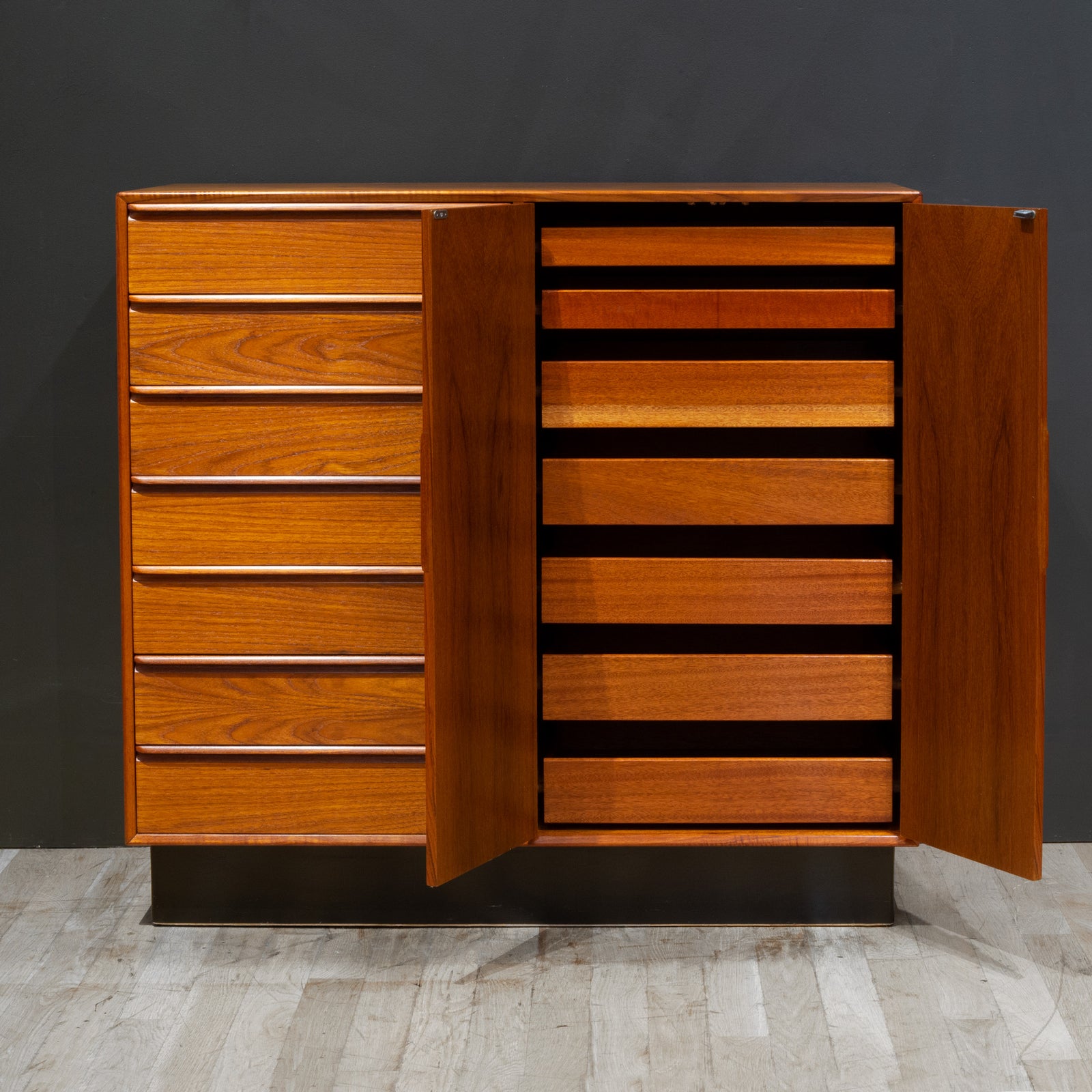 westnofa-midcentury-modern-