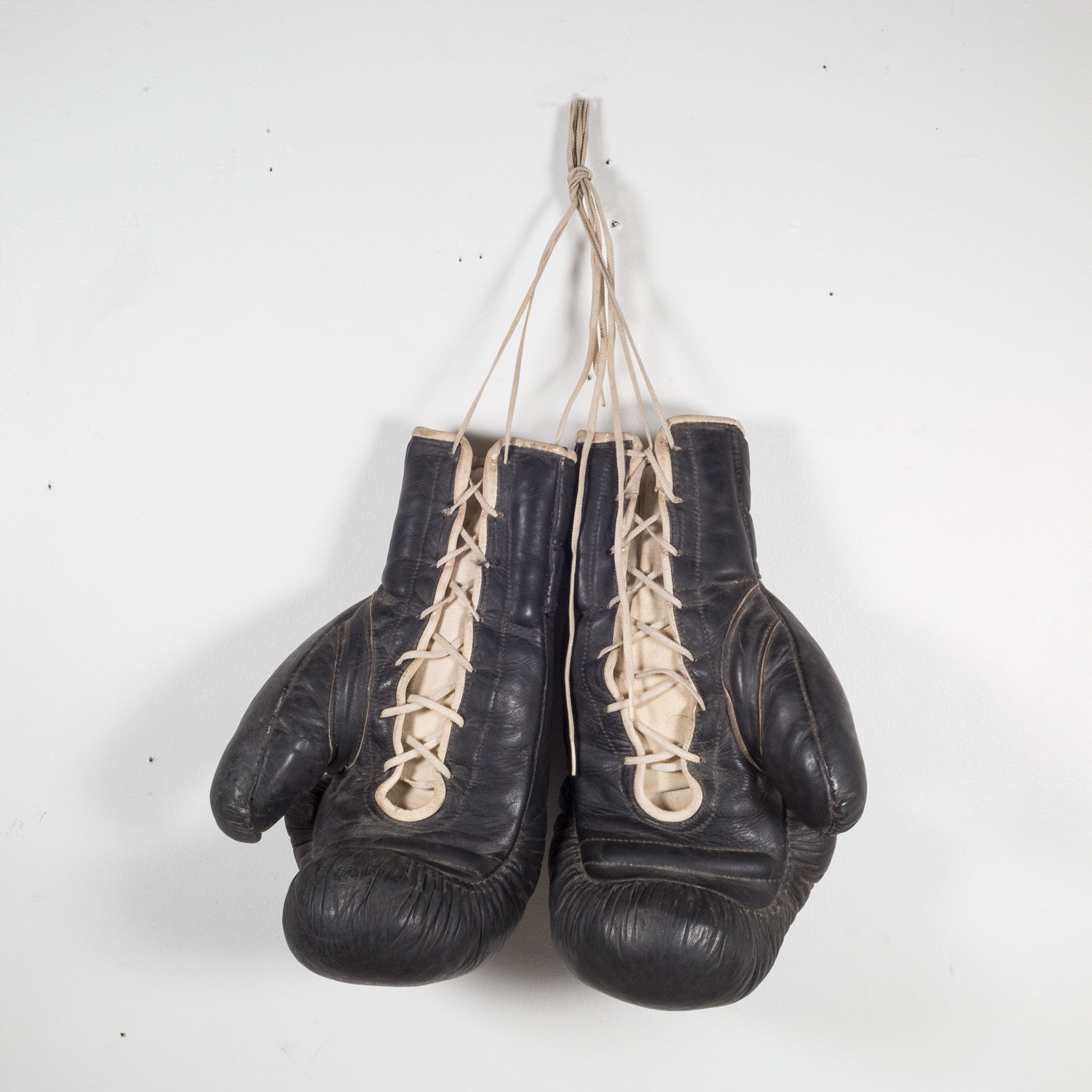 Tuf-Wear-leather-boxing-gloves