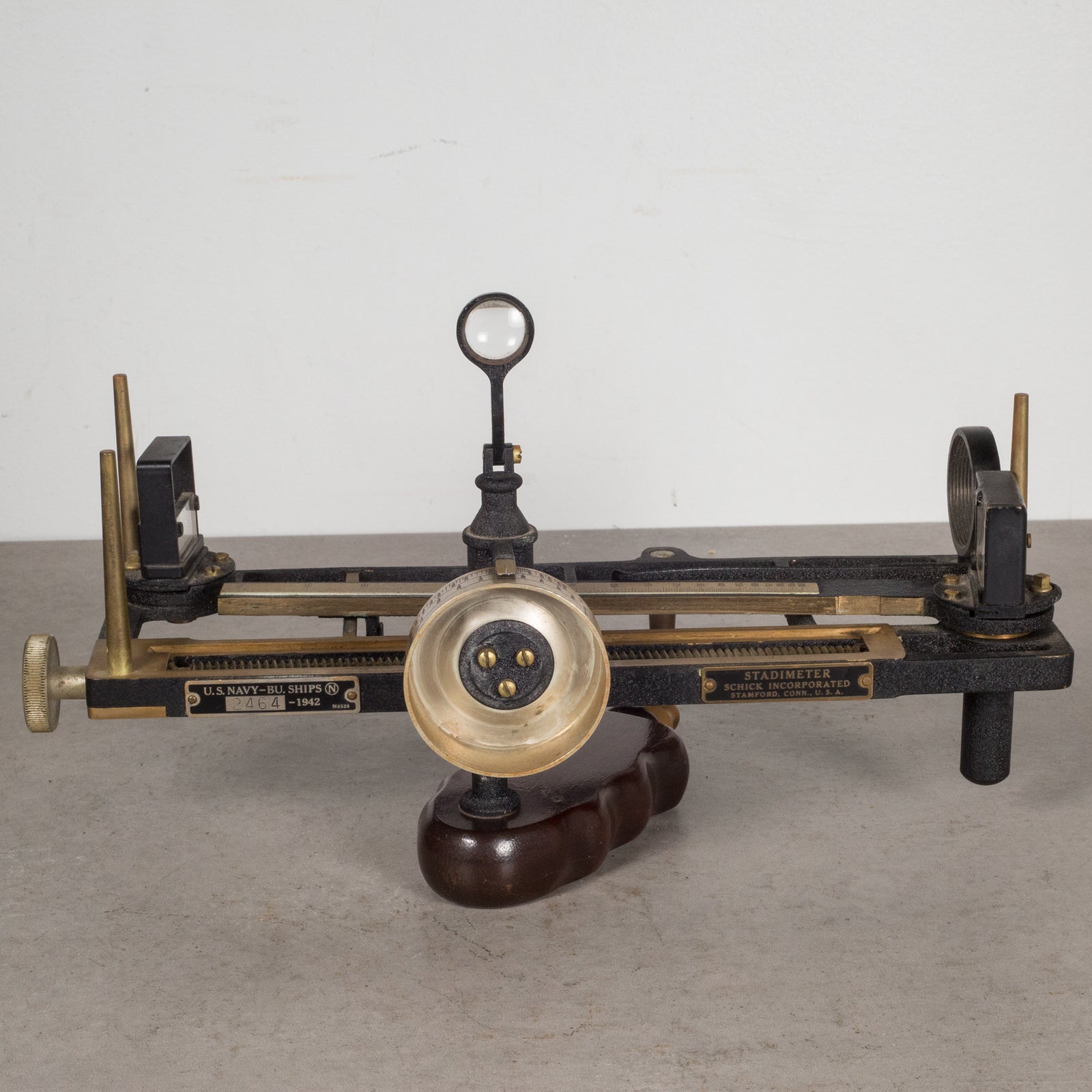 U.S. Navy Artillery Stadimeter and Mahogany Carrying Case c.1942