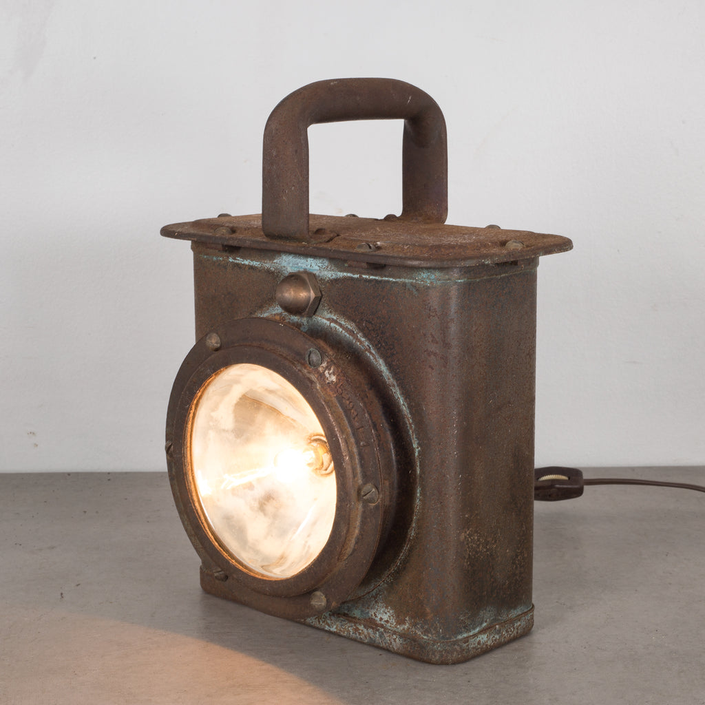 US NAVY 実物WWⅡ GE製 40s ビンテージ 照明 インダストリアル WWll-era-US-Navy-ship-lantern-