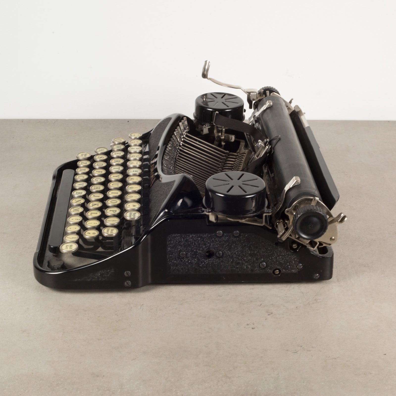 1924年頃 コロナ4 / ポータブルタイプライター　アメリカン・ヴィンテージ Vintage CORONA FOUR Typewriter With Travel Case Nice