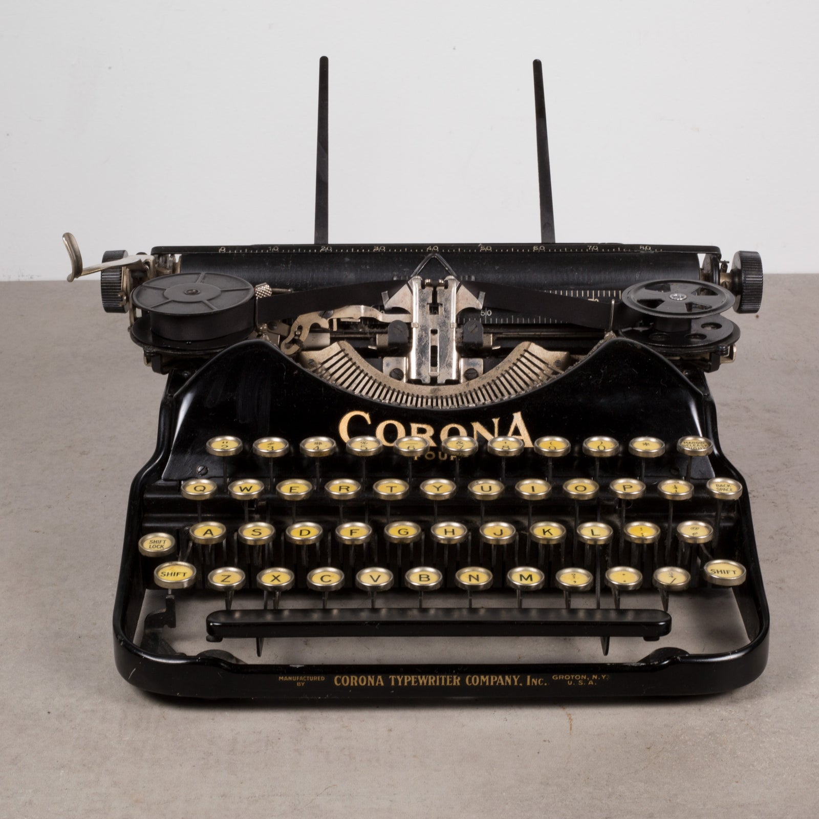 1924年頃 コロナ4 / ポータブルタイプライター　アメリカン・ヴィンテージ Antique Corona Four Portable Typewriter c.1924 | S16 Home