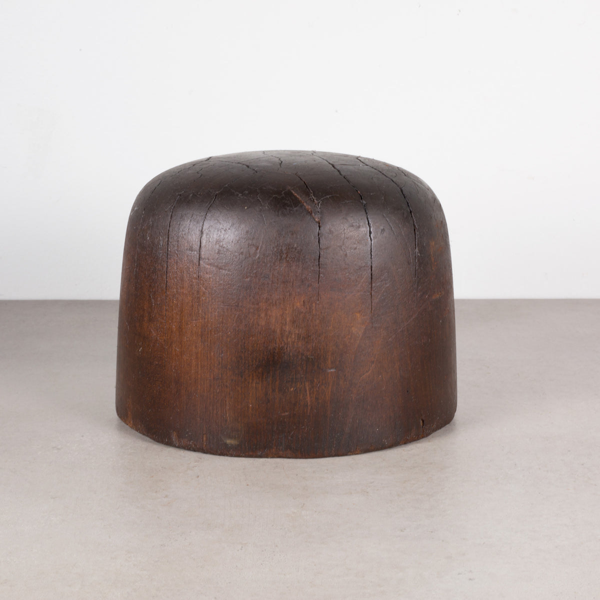 antique-hat-mold-milinery-  display picture 2