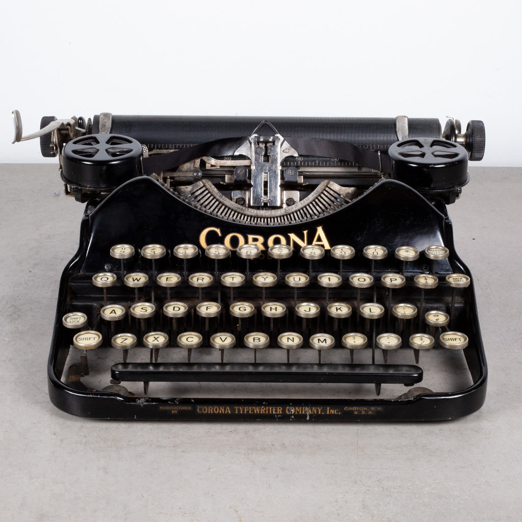 antique-portable-corona-four-