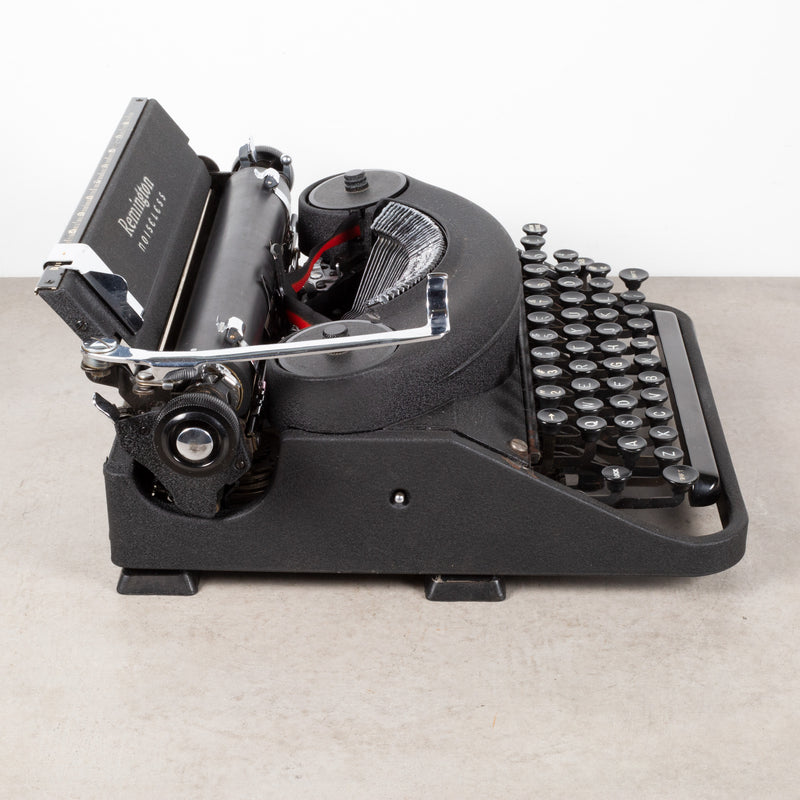 Antique Remington Noiseless Portable Typewriter c.1947