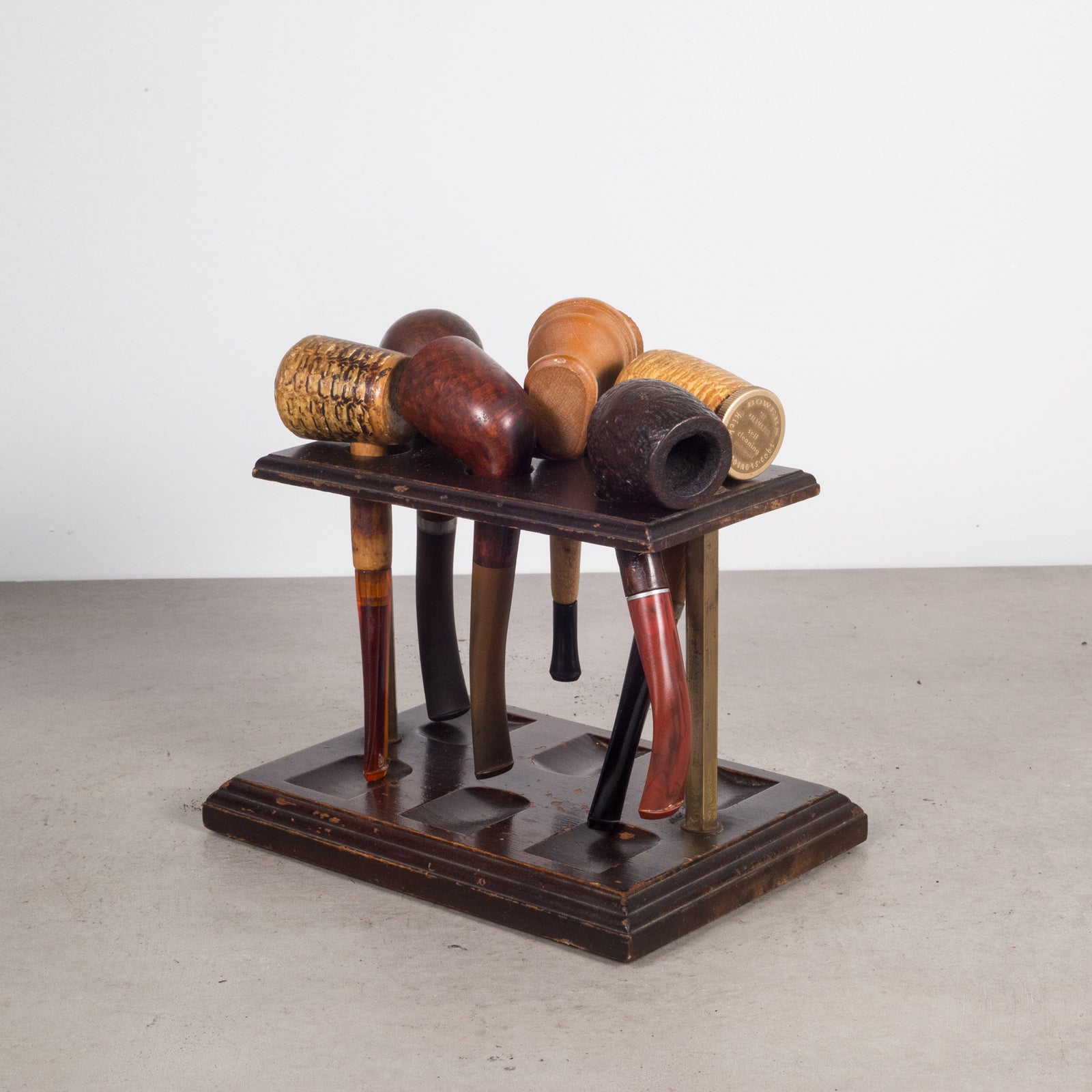 antique-smoking-pipe-