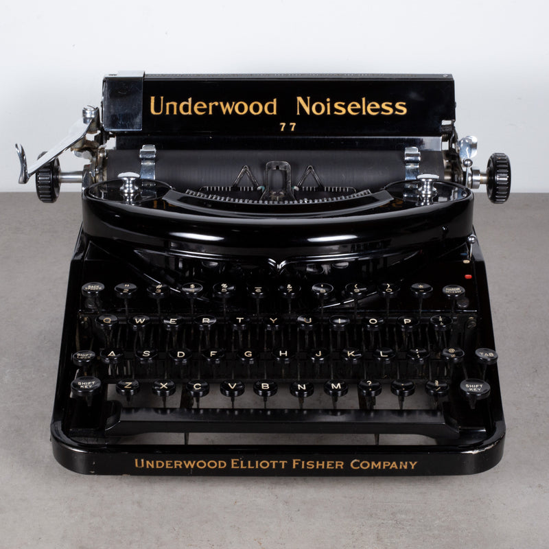Art Deco Portable Underwood Noiseless Typewriter and Case c.1935