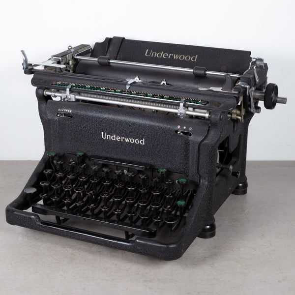 Antique Underwood Typewriter c.1945