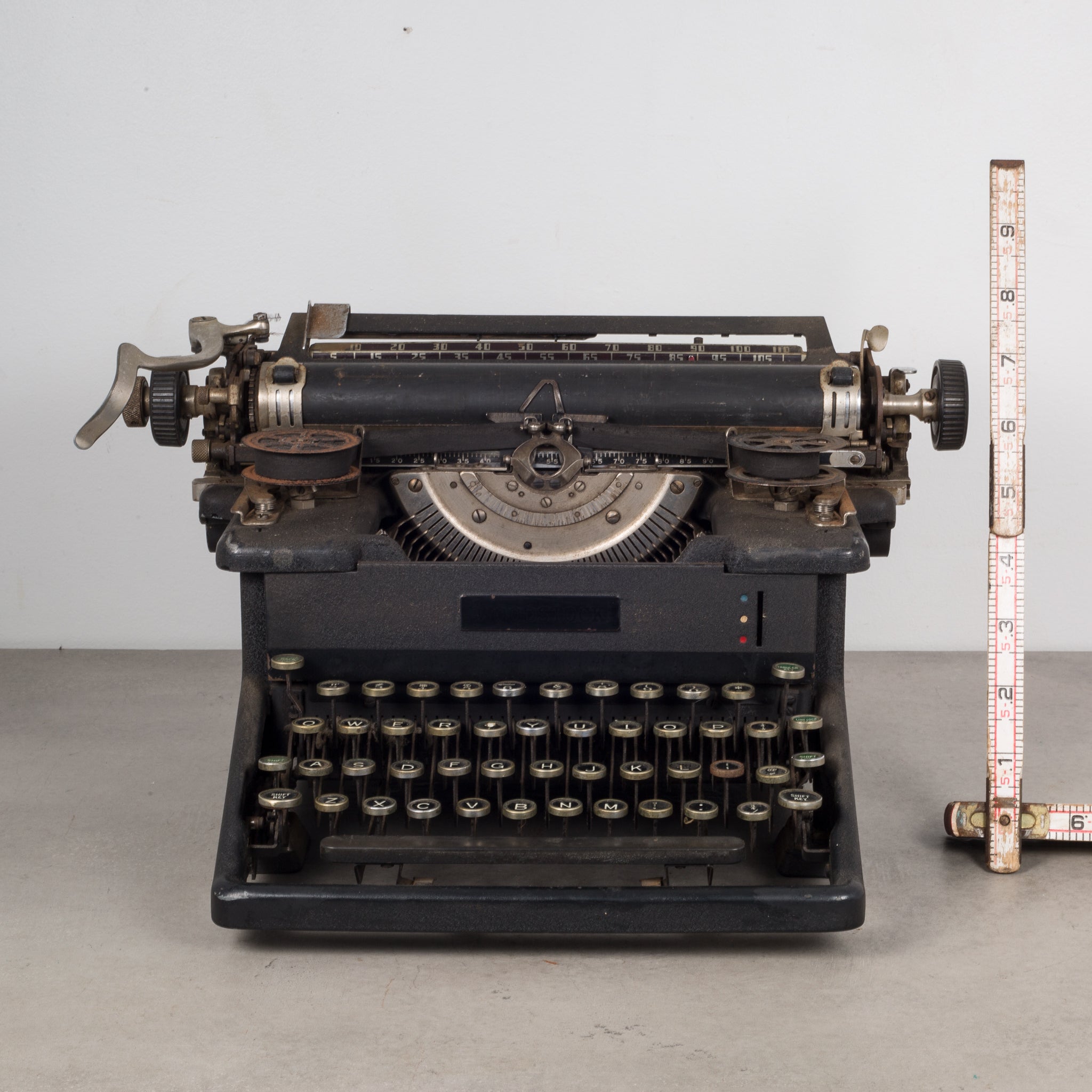 antique-woodstock-typewriter-