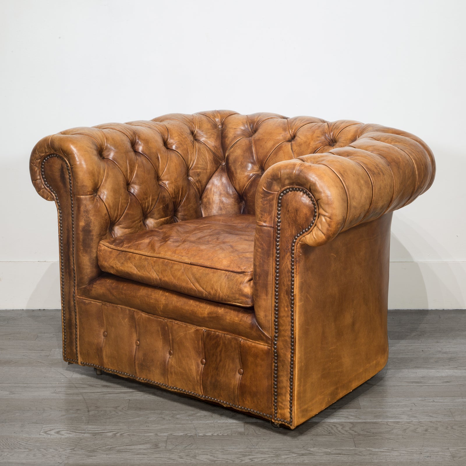 early-20th-century-tufted-