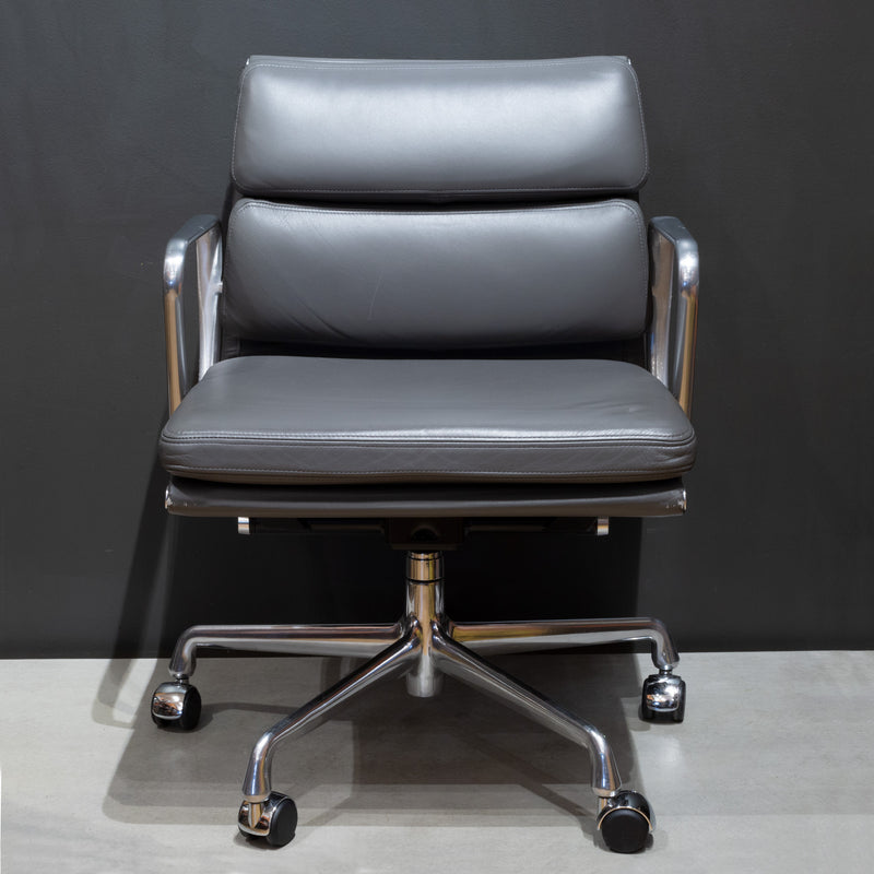 https://s16home.com/cdn/shop/products/herman-miller-eames-soft-pad-management-office-desk-chair-leather-circa-2014-1_800x.jpg?v=1680567370